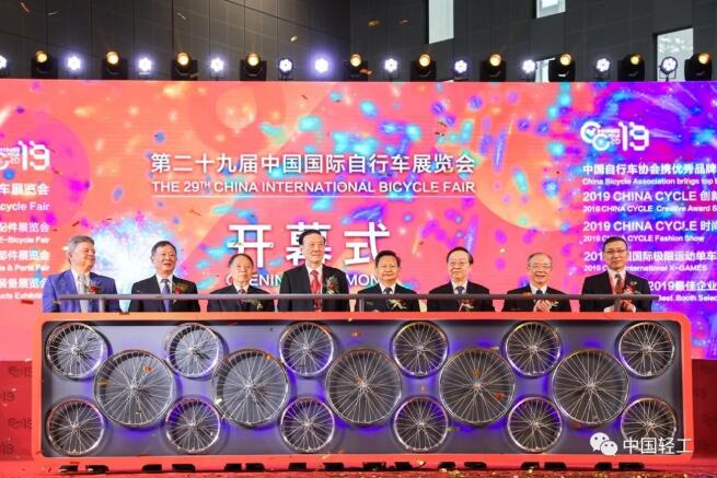 C:\Documents and Settings\Administrator\桌面\QQ截图1.jpg C:\Documents and Settings\Administrator\桌面\QQ截图1.jpg